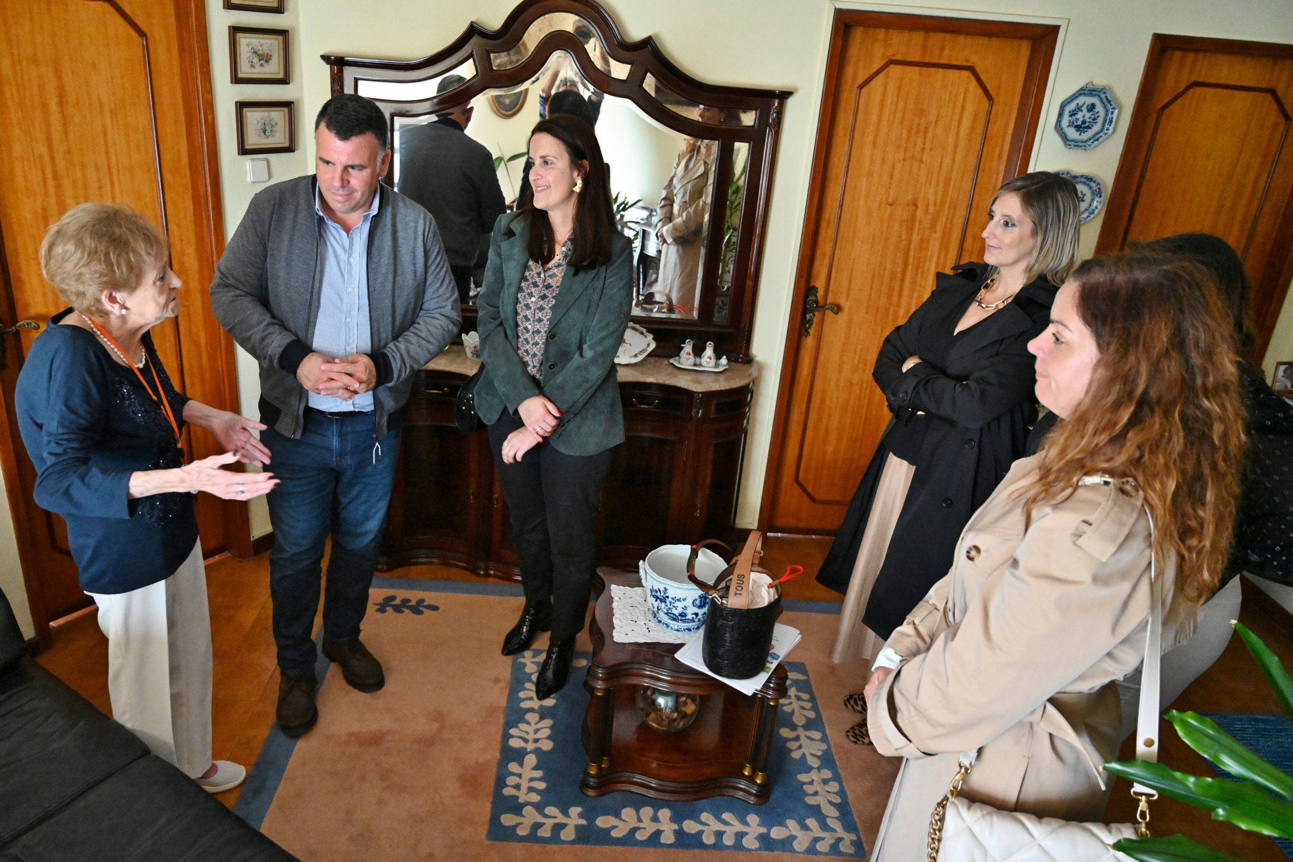 Câmara Municipal de Gondomar implementa serviço de teleassistência para idosos 2