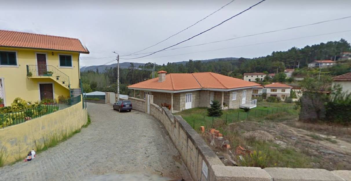 Rua-de-Porto-Moreira-Melres