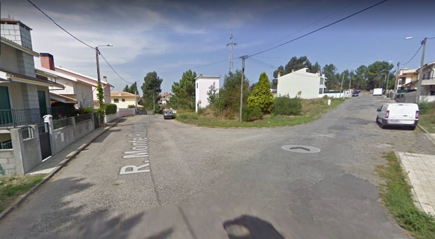 Rua-e-travessa-Monte-Redondo
